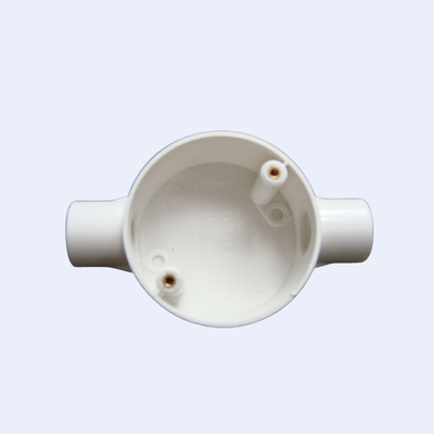 UPVC-Anschlusskasten Zweiweg-PVC-Rohr-und Schrauben-Teil-Gebrauch der Installations-20mm 25mm fournisseur